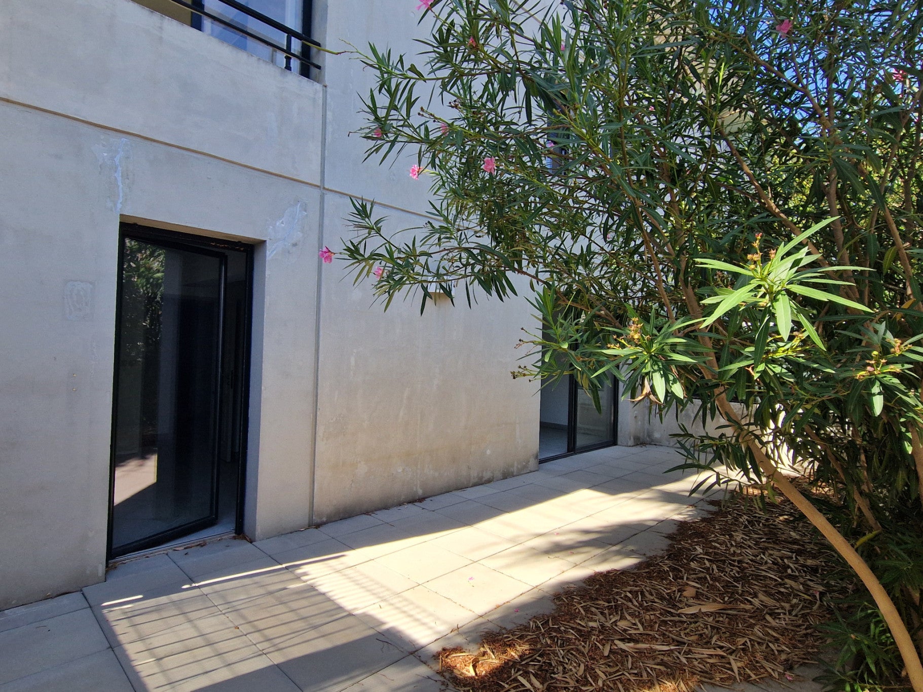 Flat Place du Millénaire in Montpellier