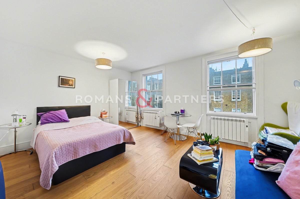 Flat Gloucester Place in City of Westminster