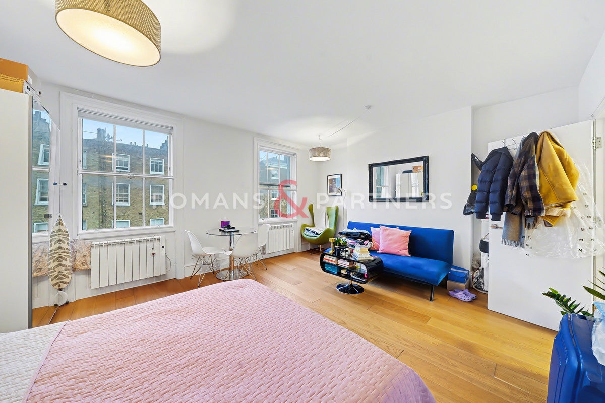 Flat Gloucester Place in City of Westminster