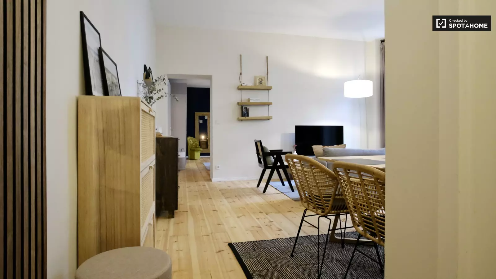 Wohnung Sonntagstraße in Berlin