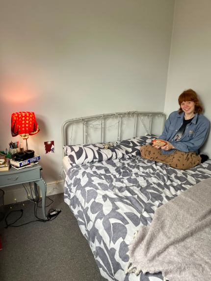 Room Larch Road in Greater London
