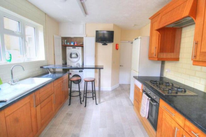 Room Lushington Lane in Eastbourne