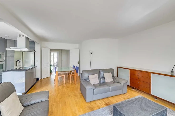 Flat Rue de la Fédération in Paris