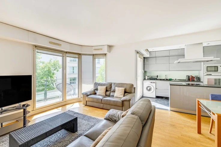 Flat Rue de la Fédération in Paris