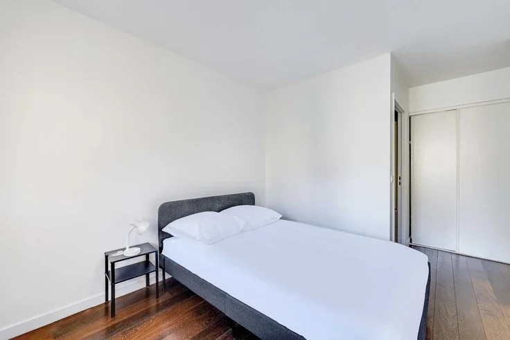 Flat Rue de la Fédération in Paris
