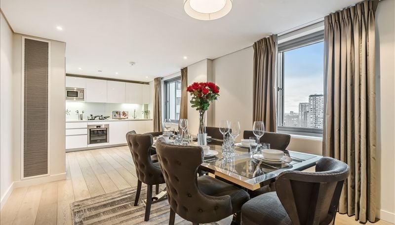 Flat Merchant Square in City of Westminster