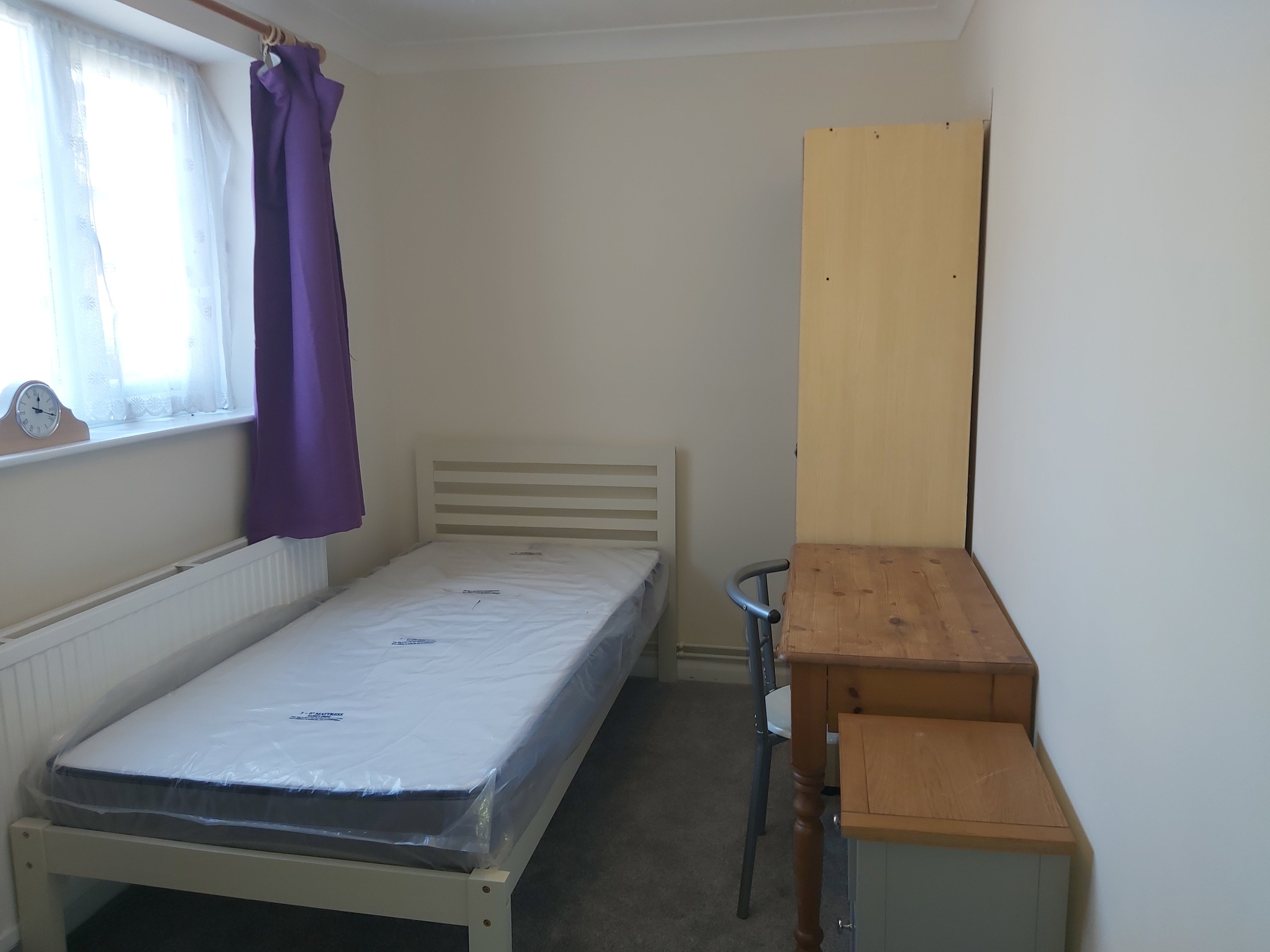 Room Regency Place in Canterbury