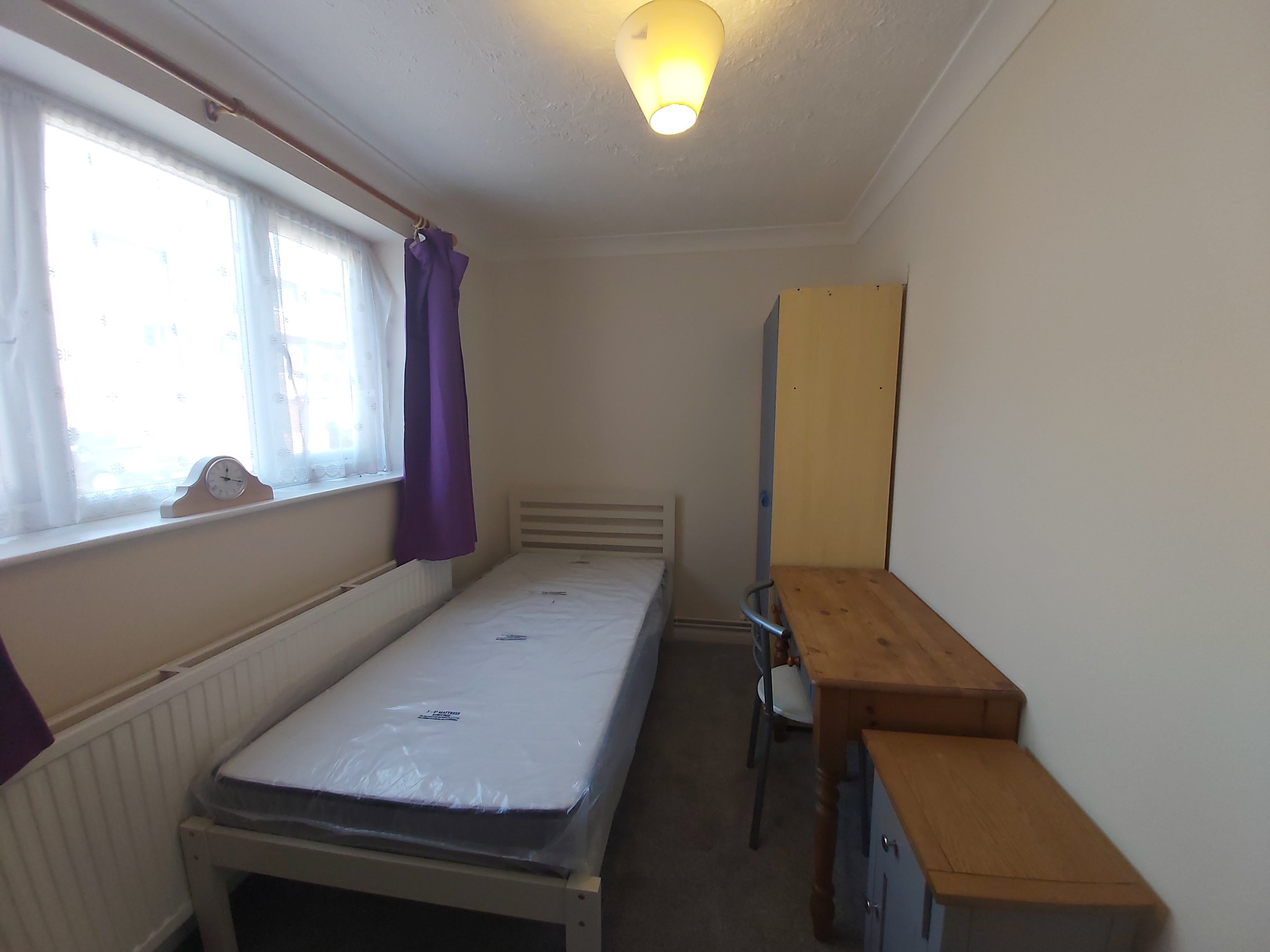 Room Regency Place in Canterbury