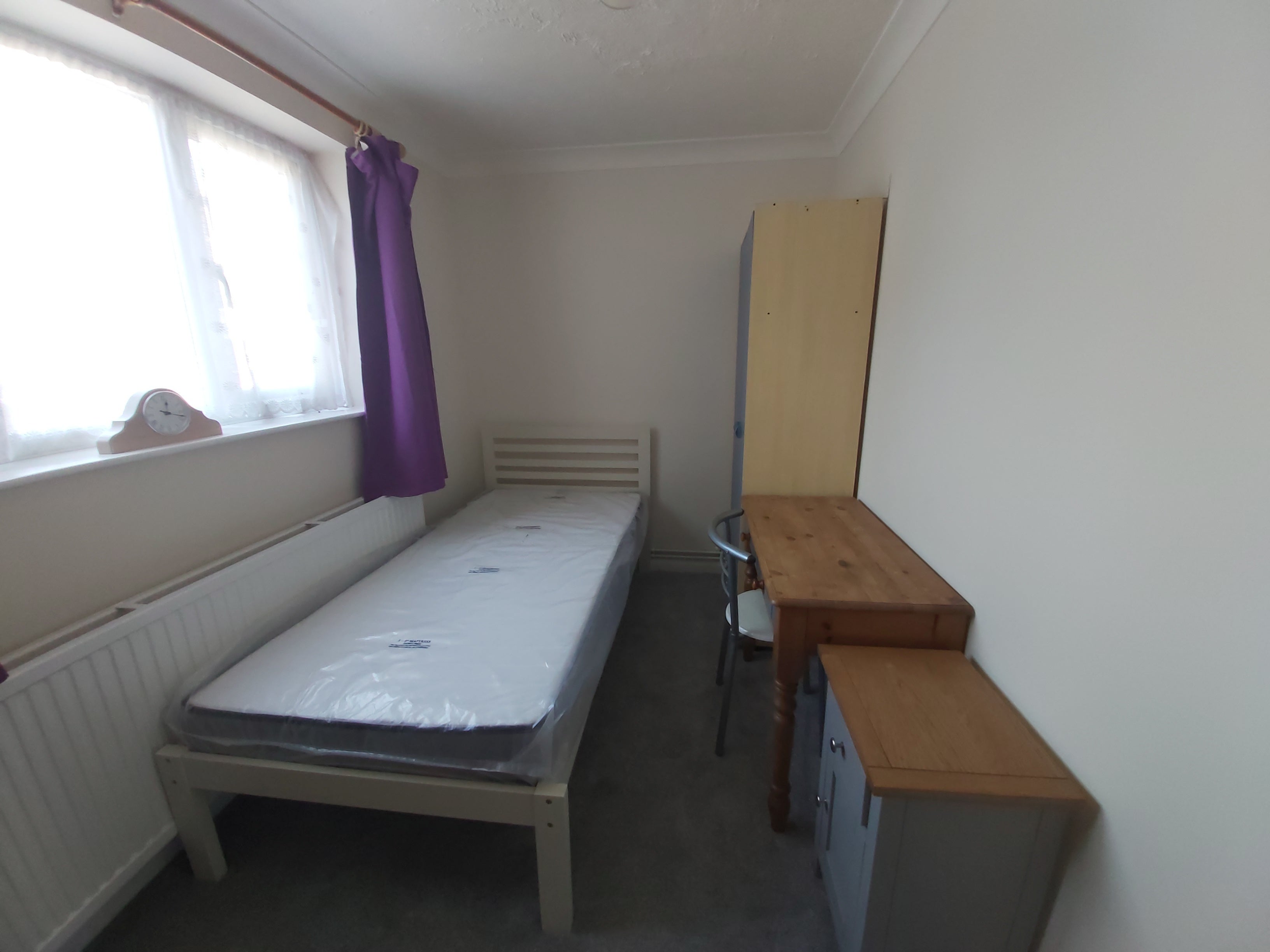 Room Regency Place in Canterbury