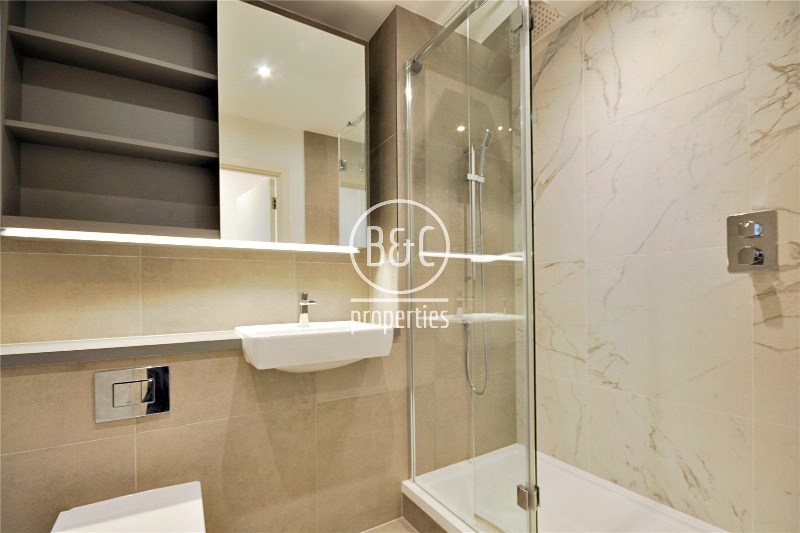 Flat Pegler Square in Greater London