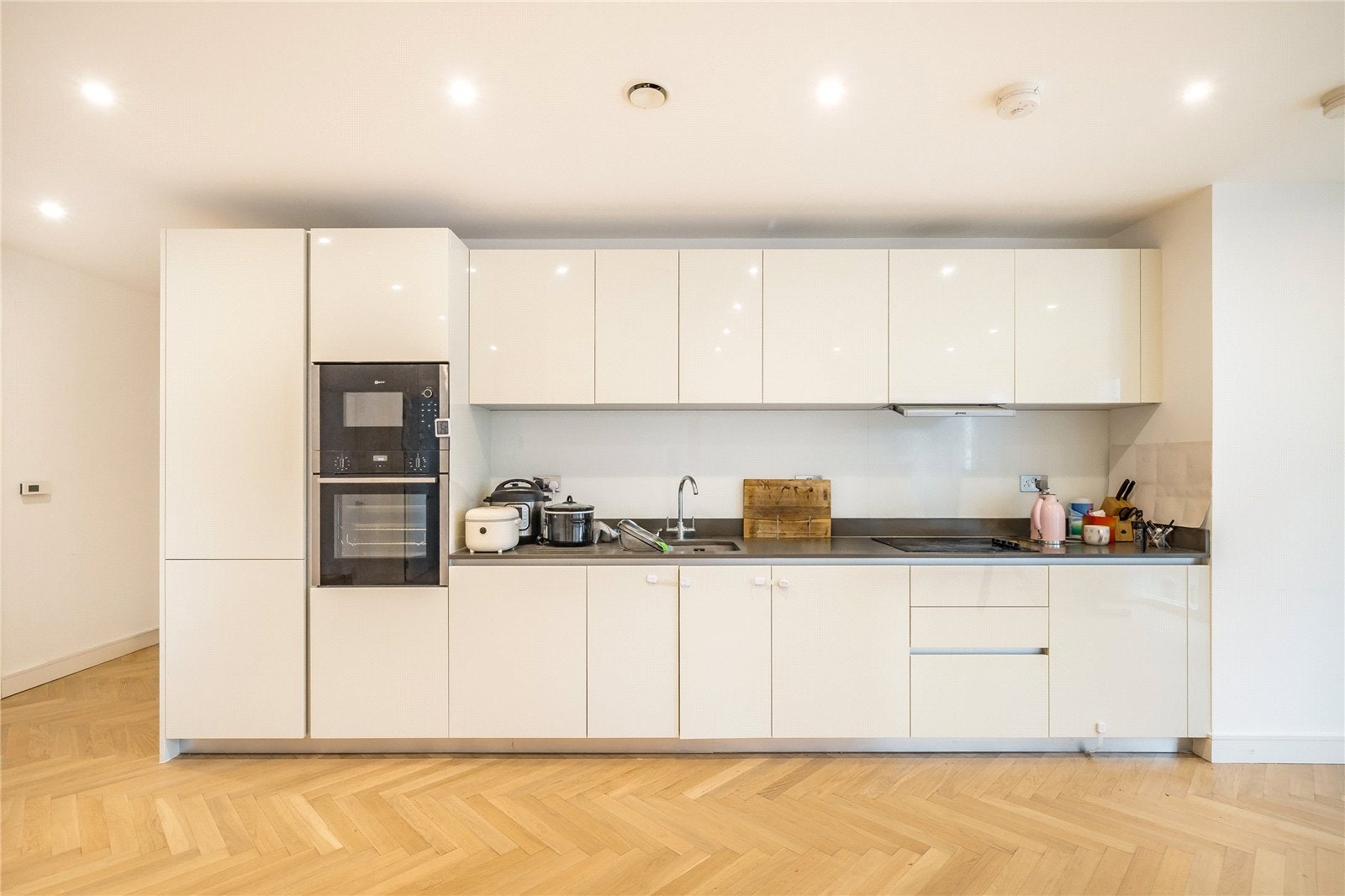 Flat Pegler Square in Greater London