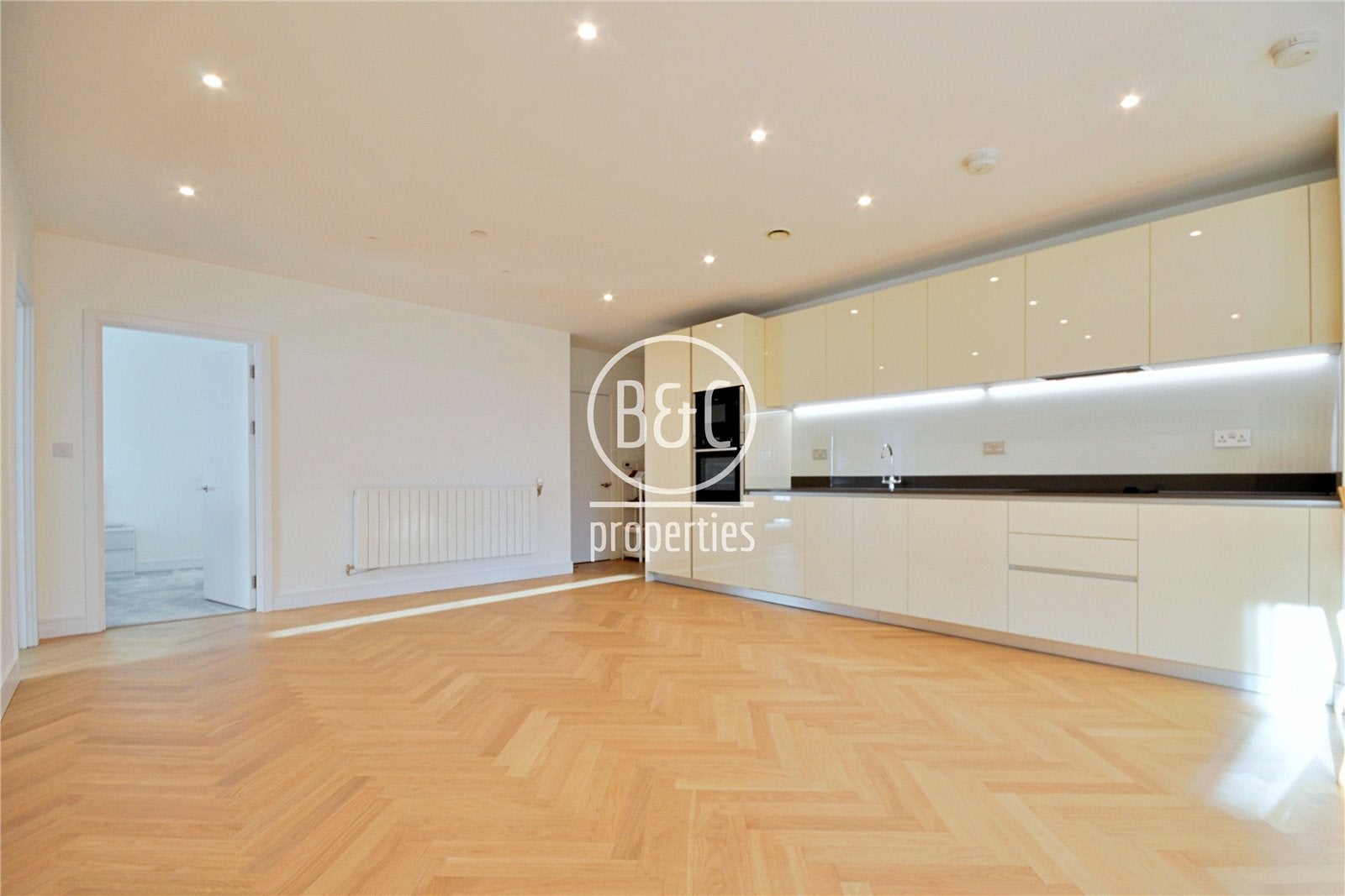 Flat Pegler Square in Greater London