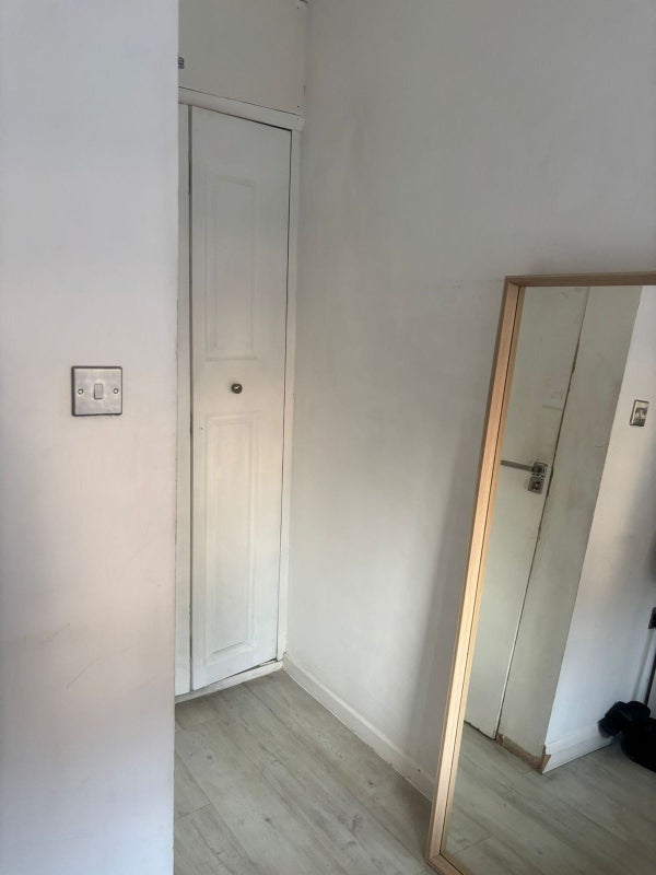 Room Pauntley Street in Greater London