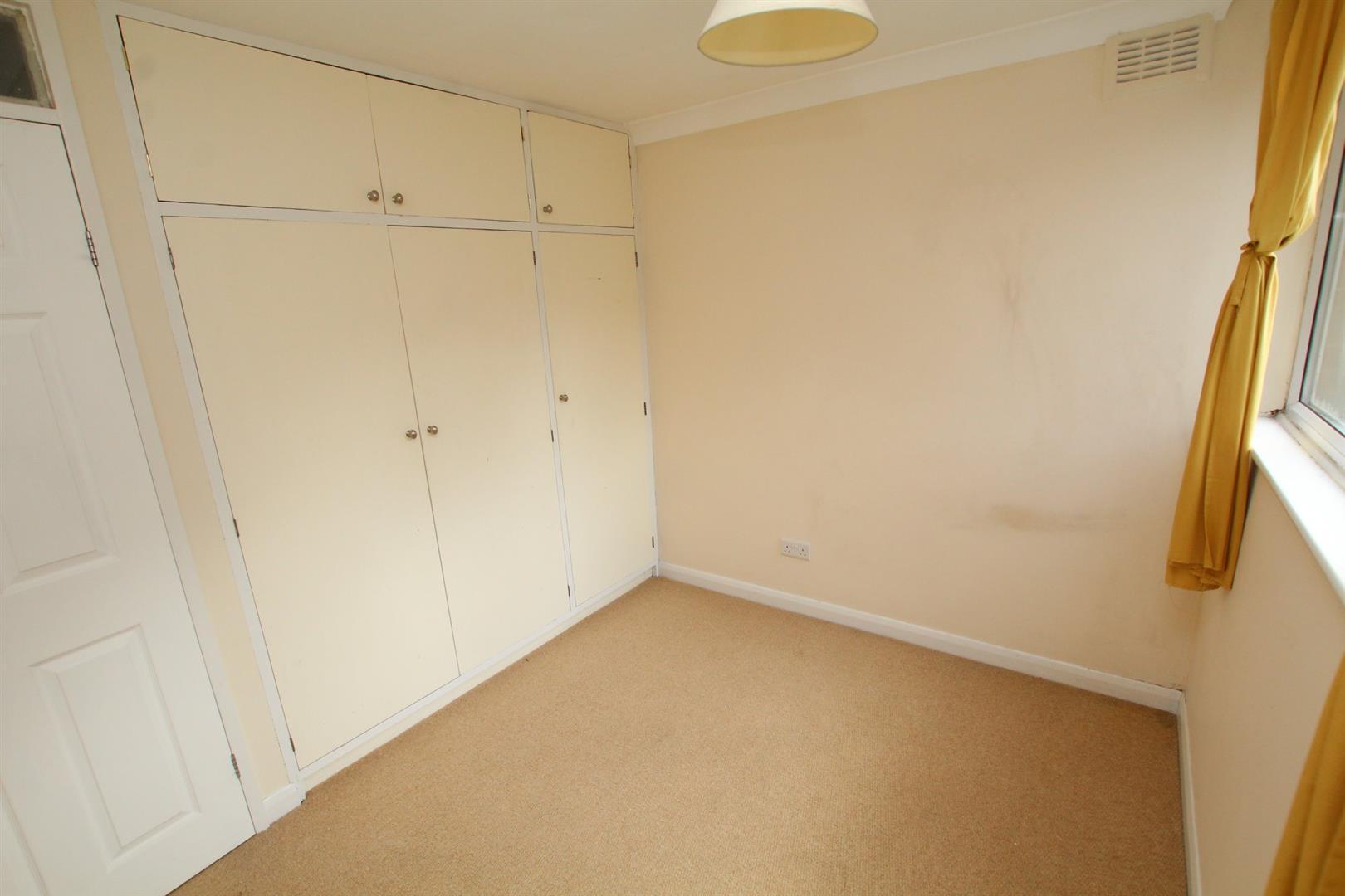 Flat Greendale Road in Coventry