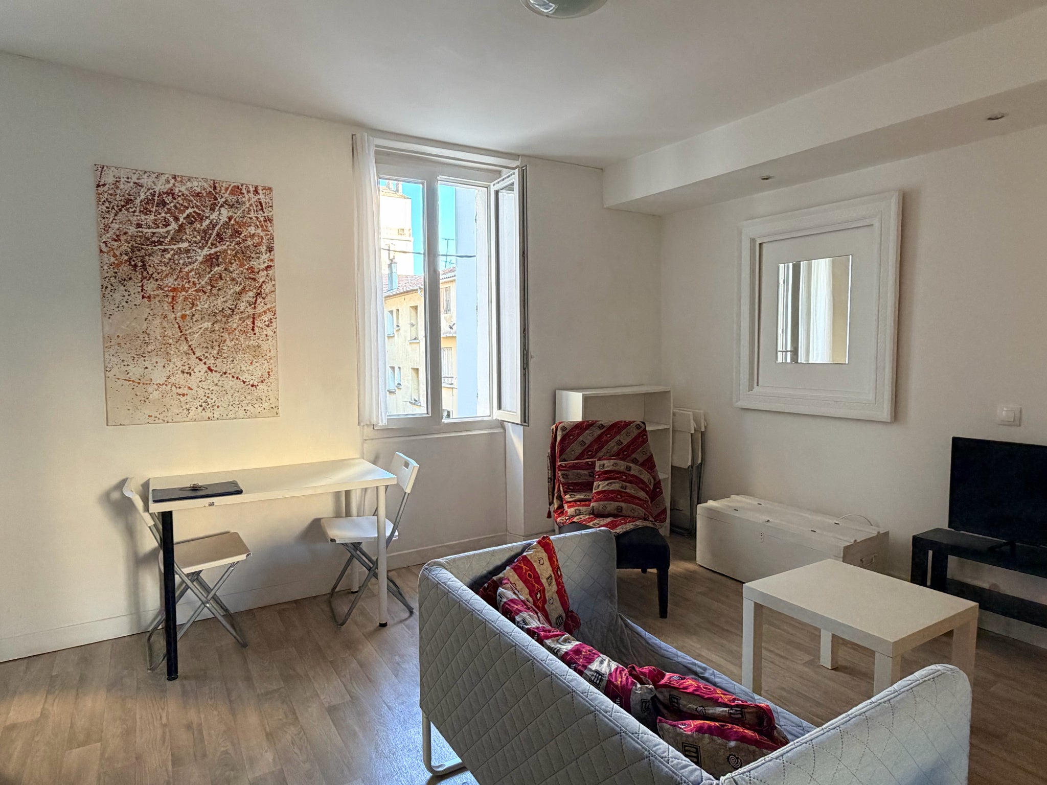 Flat Quai Belle Rive in Toulon