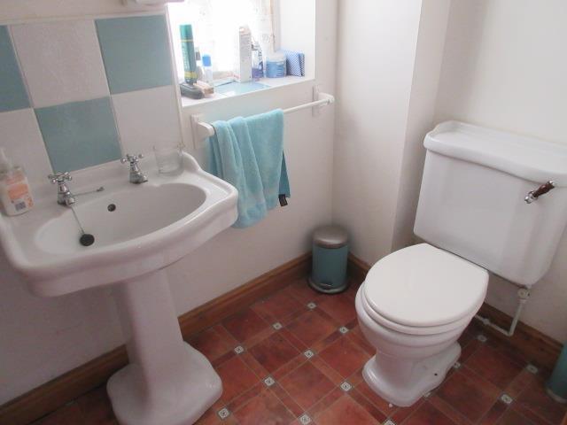 Flat Eden Road in Metropolitan Borough of Solihull