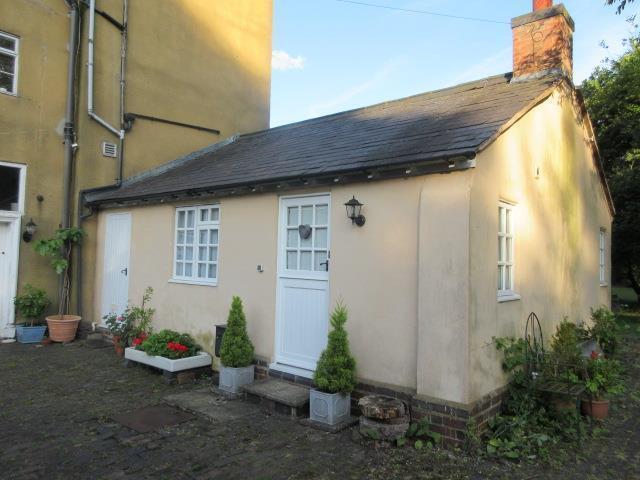 Flat Eden Road in Metropolitan Borough of Solihull
