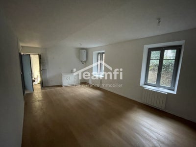Appartement Avenue de la Gare à Courpière