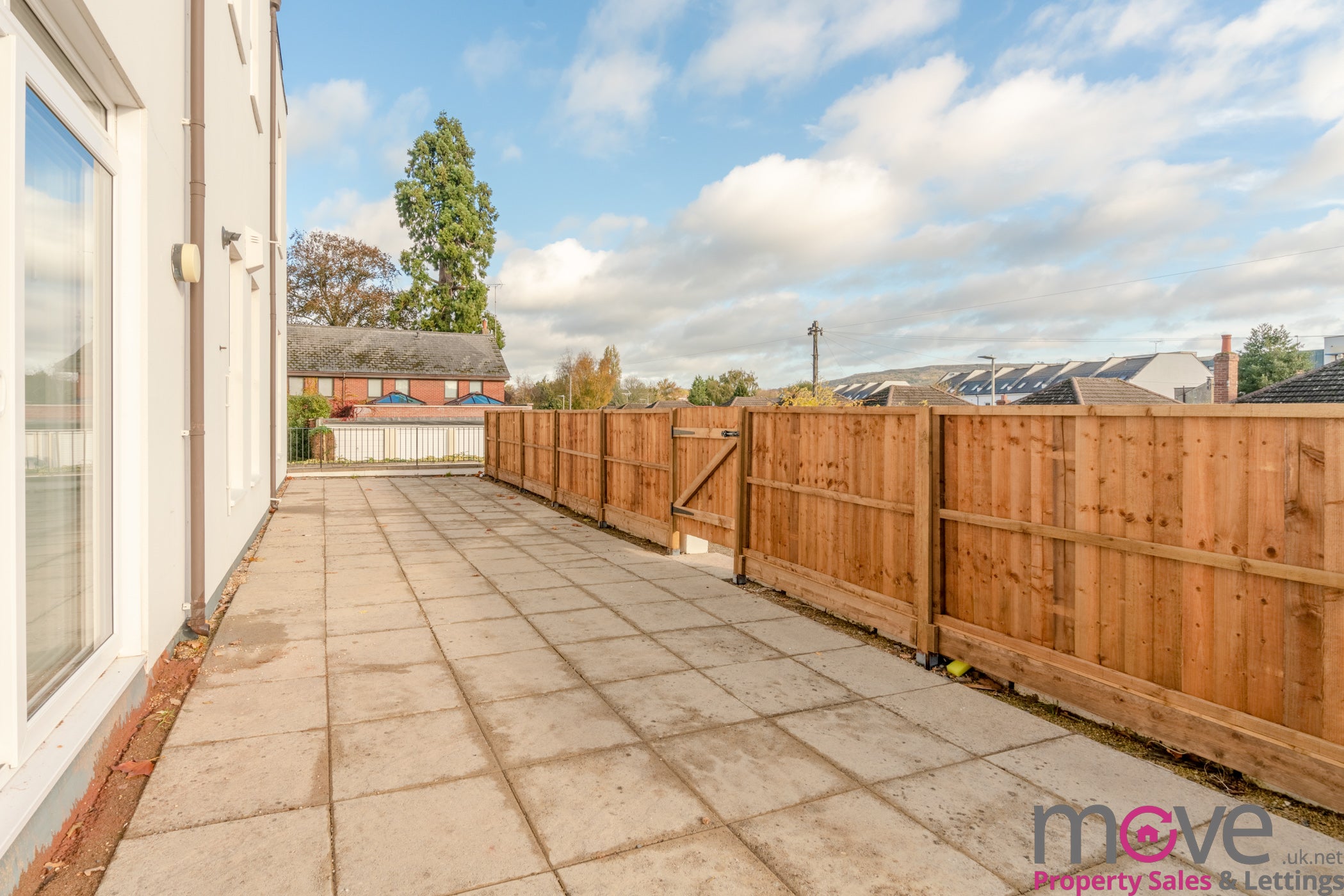 Flat Pittville Crescent in Cheltenham