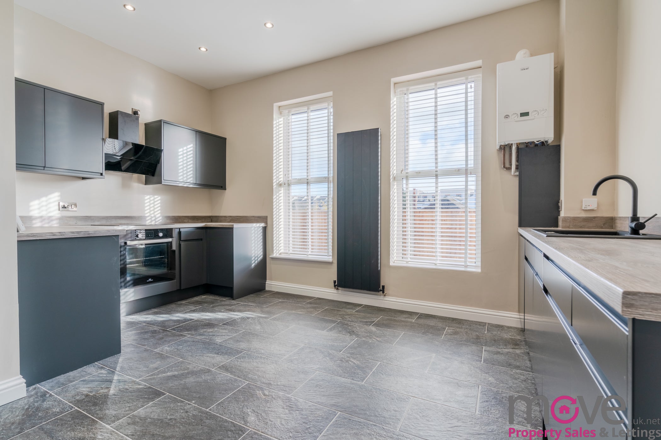 Flat Pittville Crescent in Cheltenham
