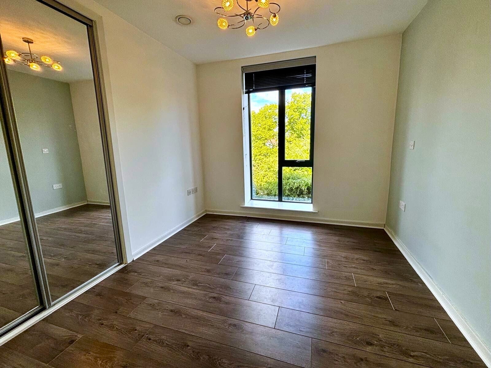 Flat Wenman Road in South Oxfordshire