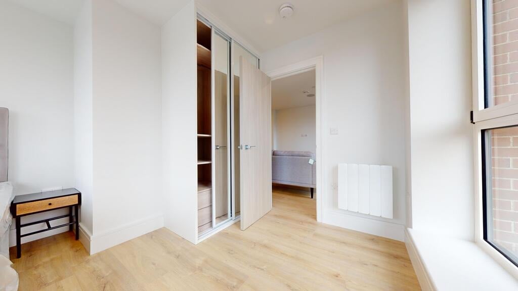 Flat Beverley Way in Greater London