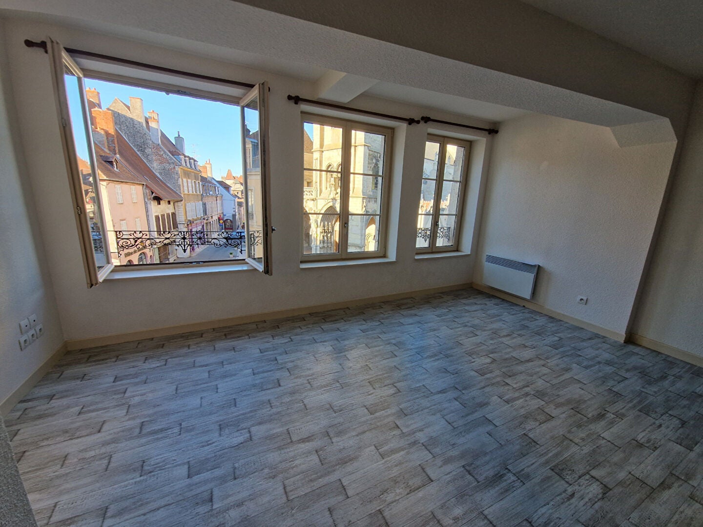 Appartement Place d'Armes à Auxonne