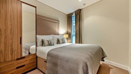 Flat Merchant Square in City of Westminster