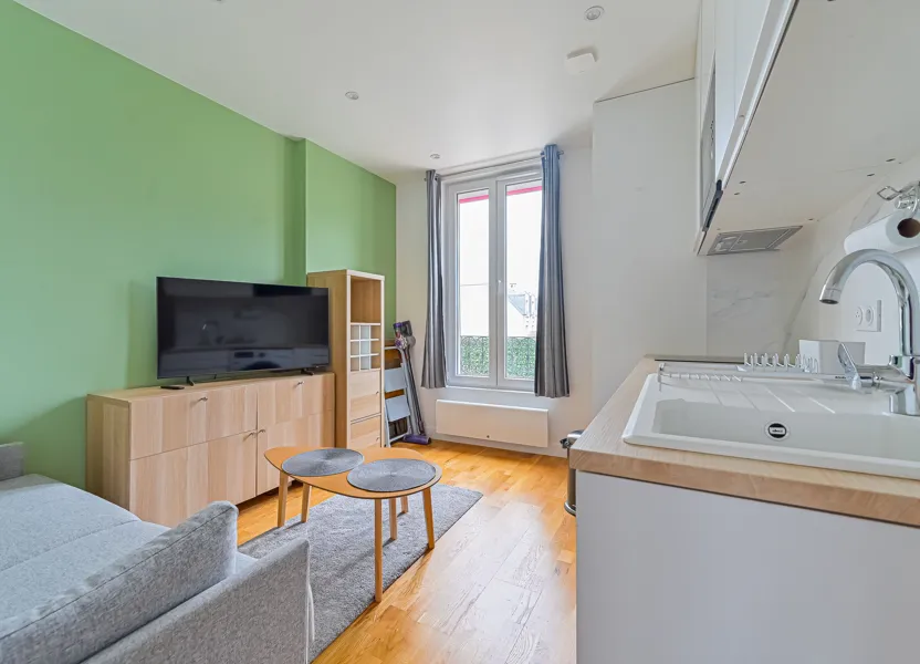 Flat Rue Victor Méric in Clichy