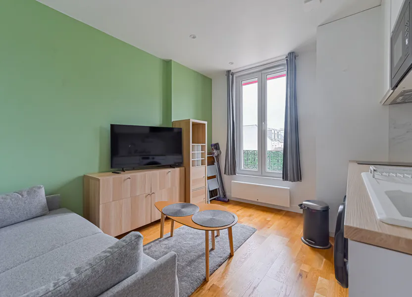 Flat Rue Victor Méric in Clichy