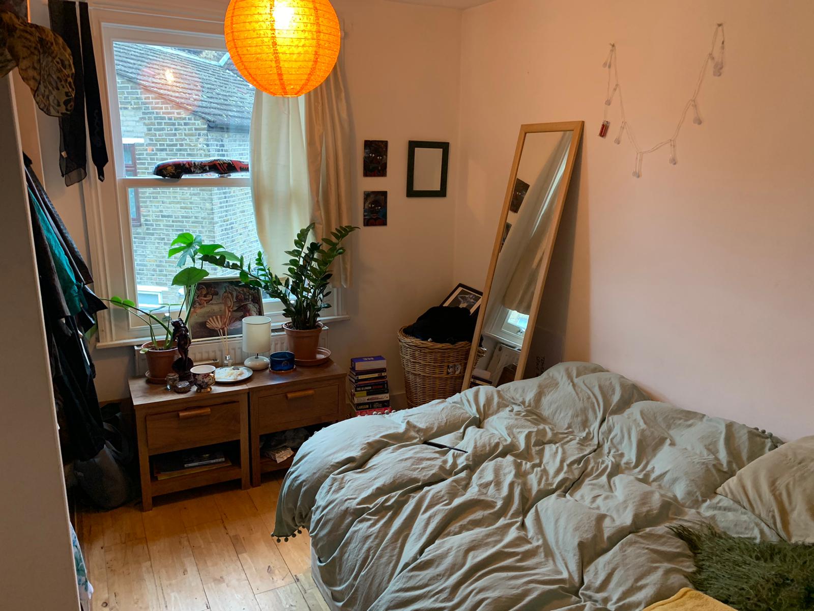 House Medlar Street in Greater London