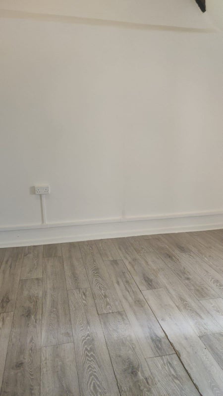 Room Fawn's Manor Close in Greater London