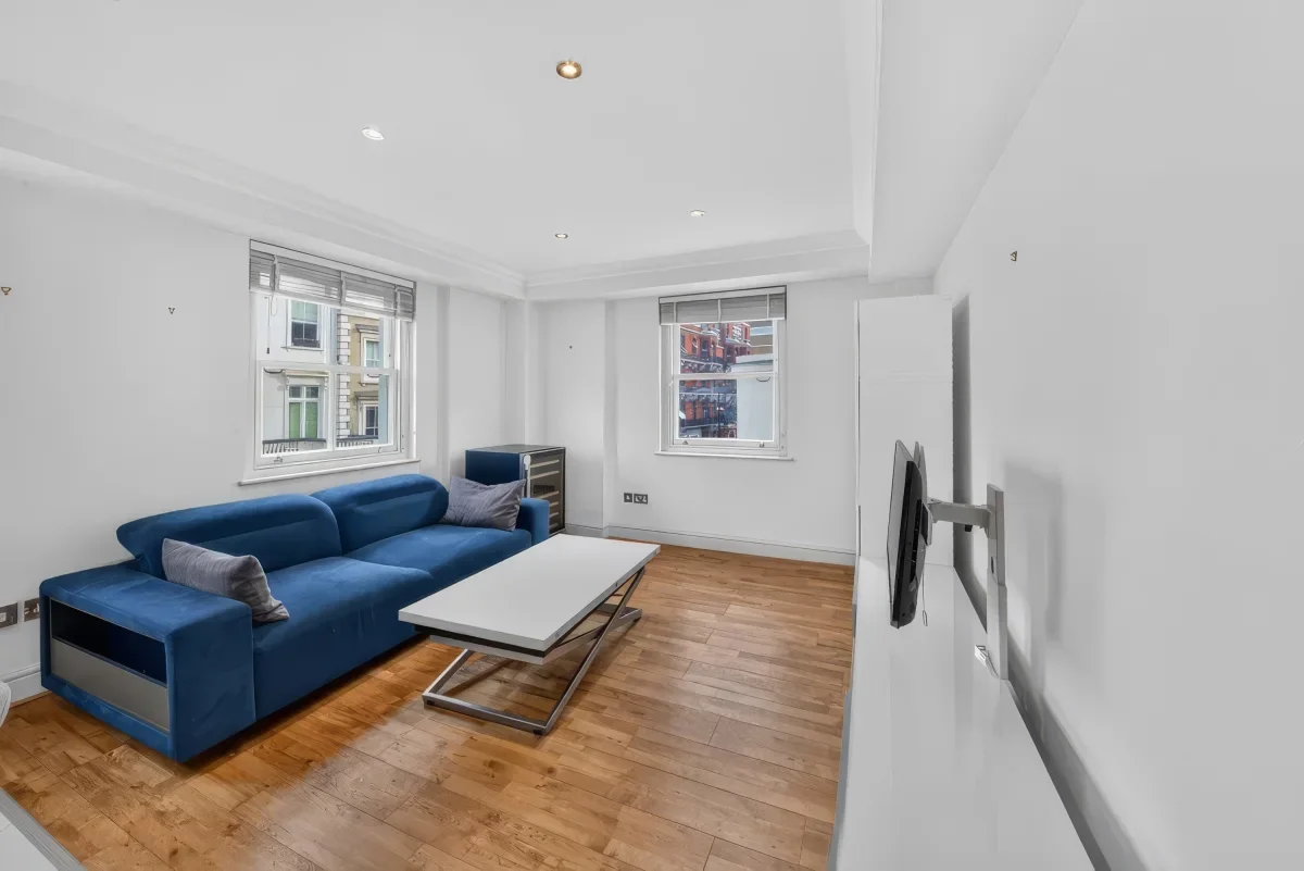 Flat Clareville Street in Greater London
