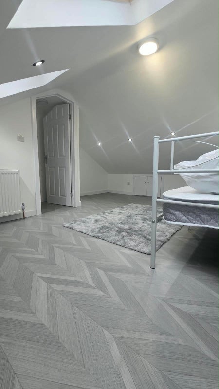Room Garibaldi Street in Greater London