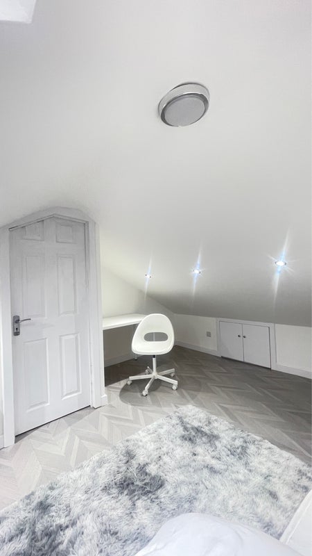 Room Garibaldi Street in Greater London