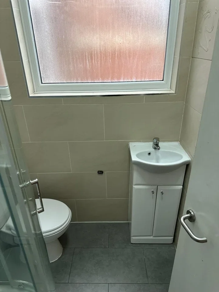 Room Prentis Road in Greater London