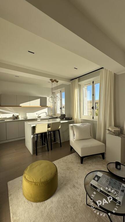 Flat Rue Raynouard in Paris