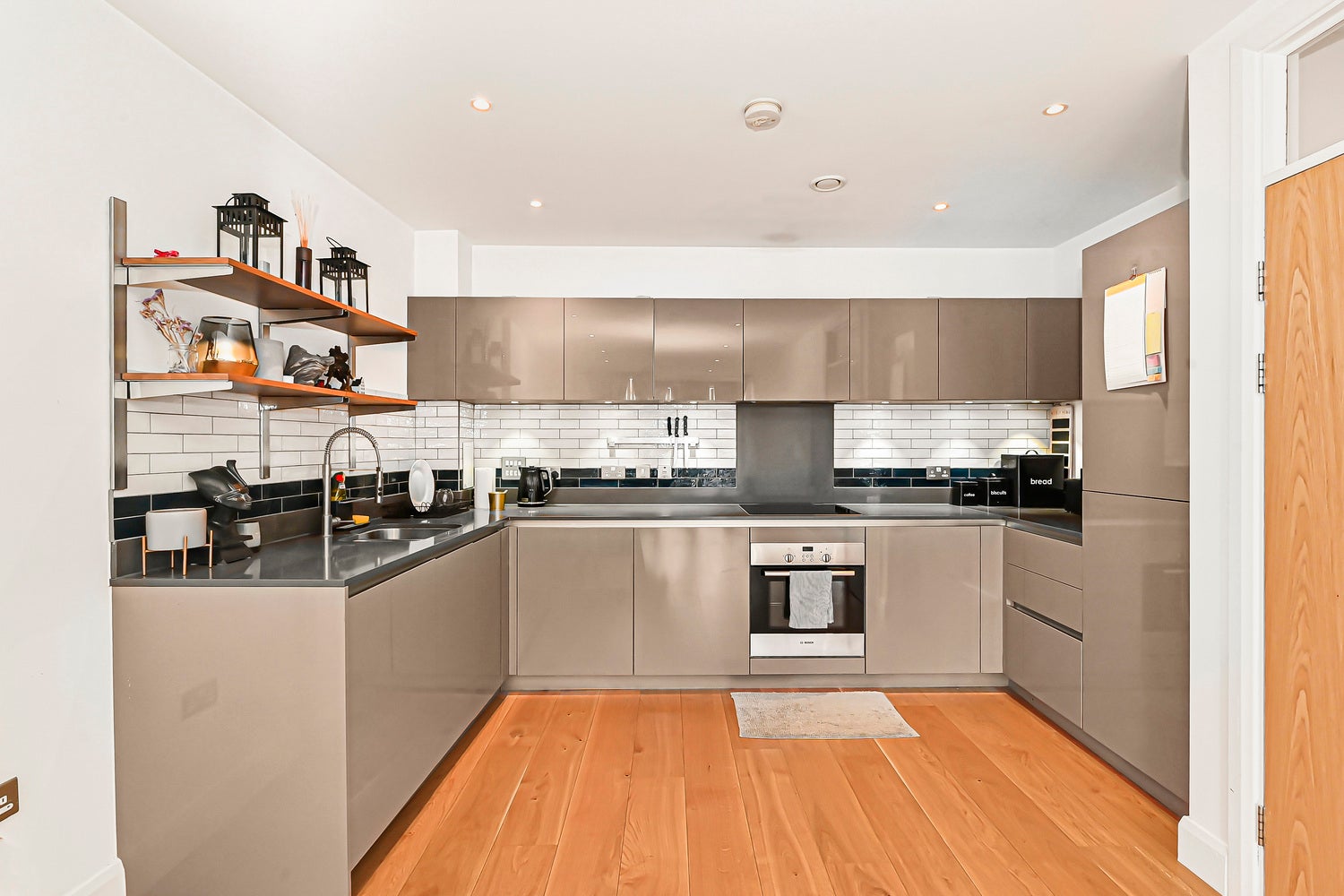 Flat Barry Blandford Way in Greater London