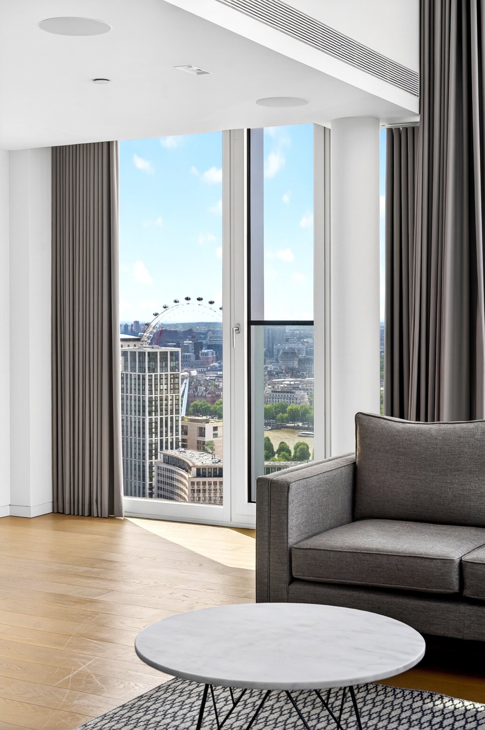 Flat Hatfields in Greater London