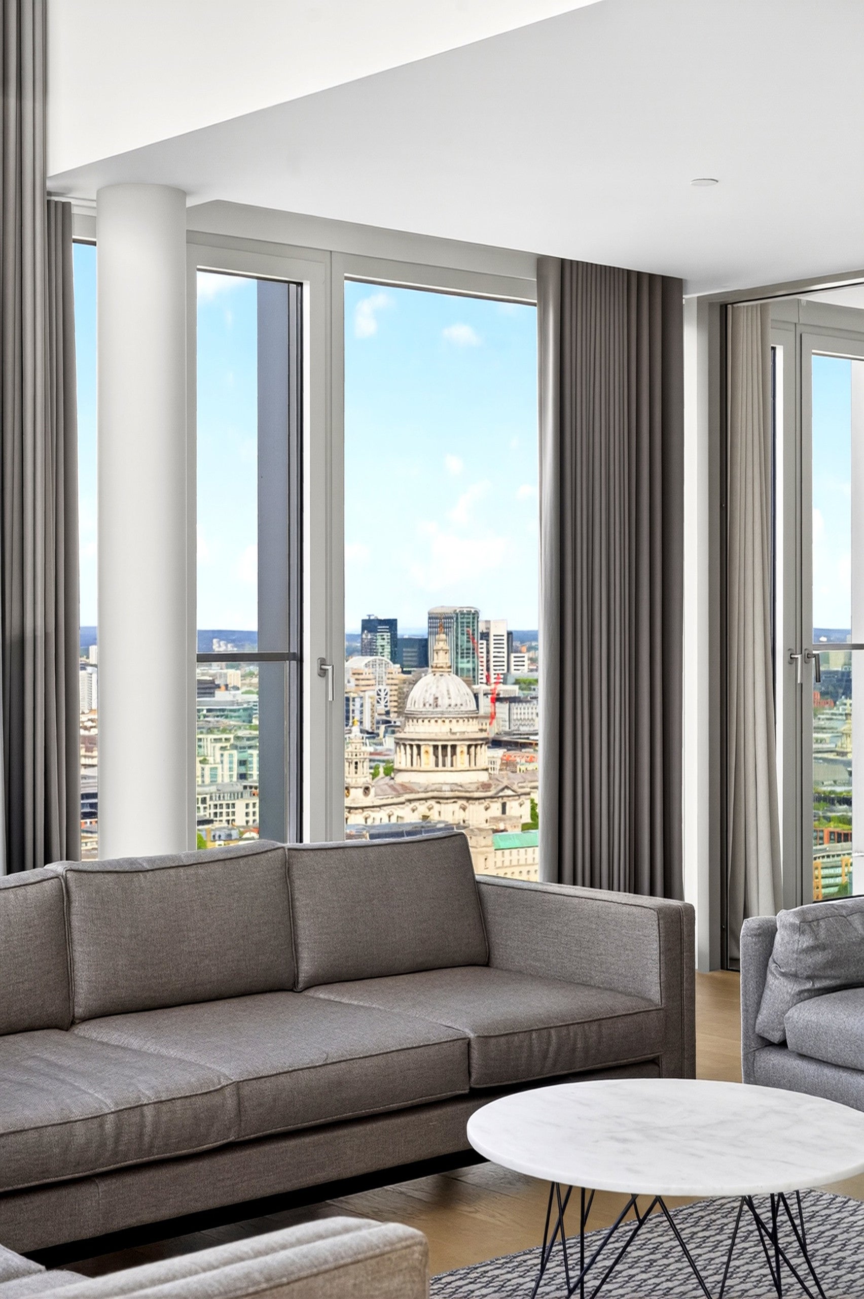 Flat Hatfields in Greater London