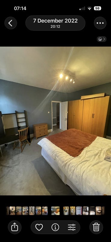 Flat Falcon Mews in Greater London
