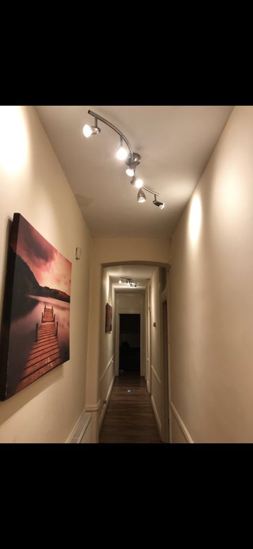 Flat Falcon Mews in Greater London
