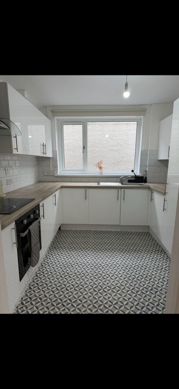 Room Garden Close in Llanbradach and Pwllypant