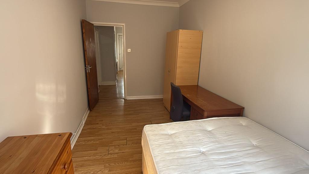 Room Merton Road in Southampton