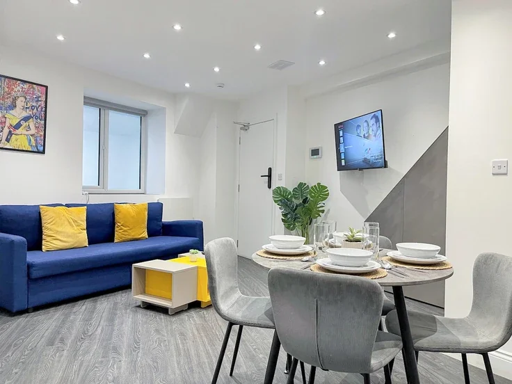 Flat Charlotte Road in Greater London