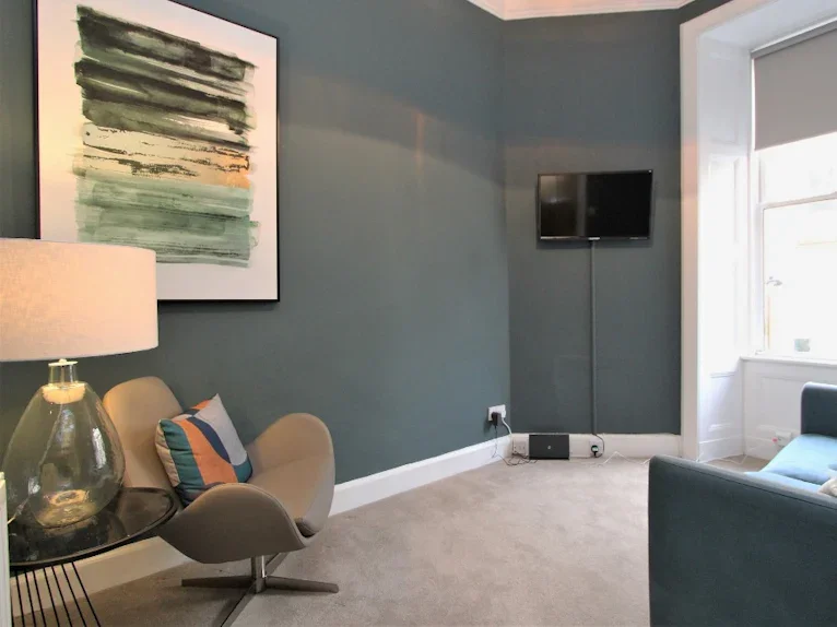 Flat Royston Terrace in City of Edinburgh