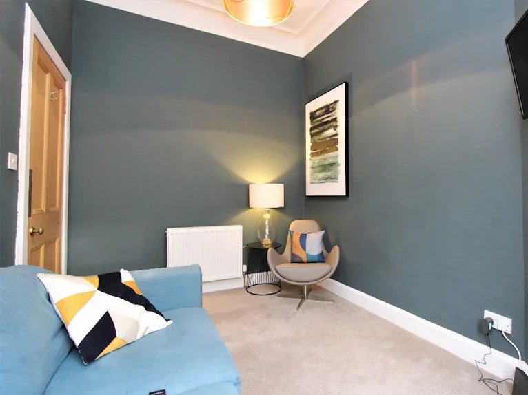 Flat Royston Terrace in City of Edinburgh