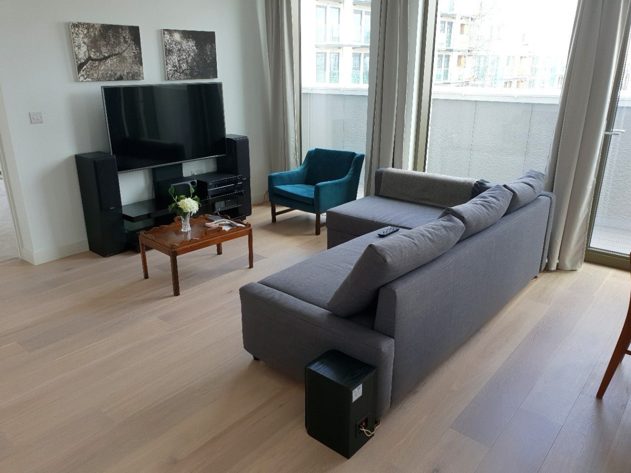Flat Admiralty Avenue in Greater London