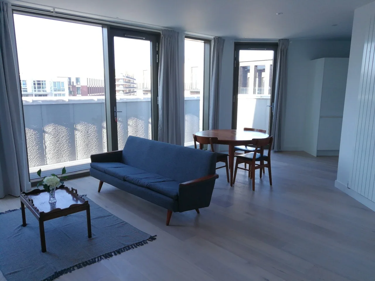 Flat Admiralty Avenue in Greater London