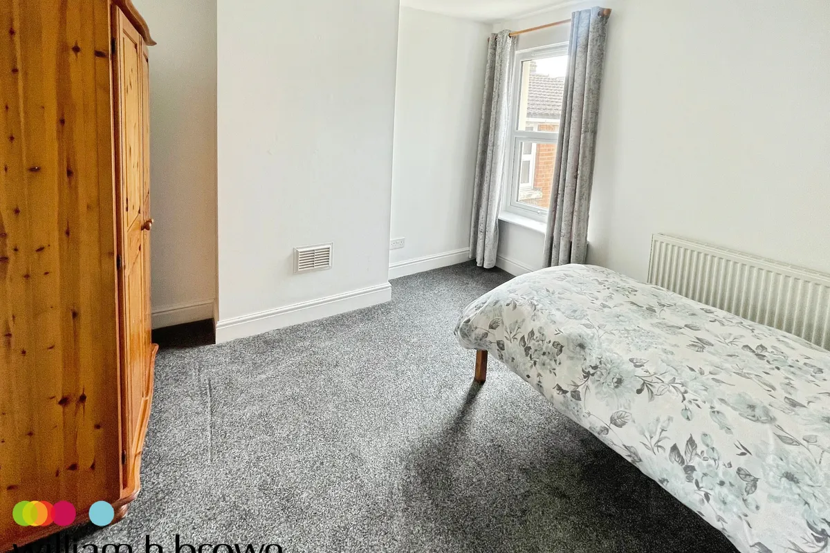 Flat Hayes Road in Clacton-on-Sea